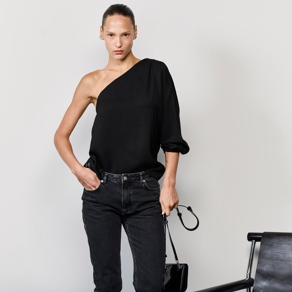 1 SHOULDER HOOKS TOP