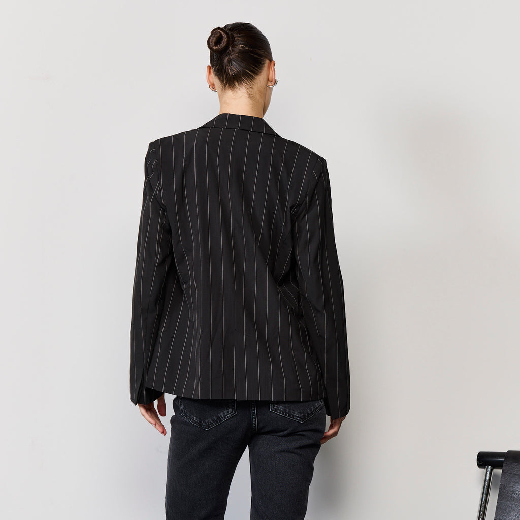 PINSTRIPE COOL FIT BLAZER