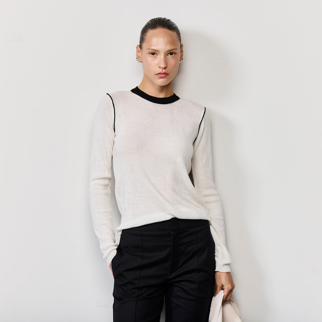 SUPER LIGHT CONTRAST KNIT