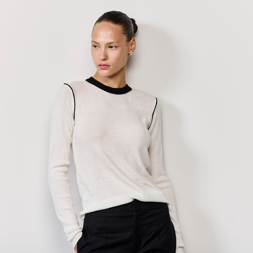 SUPER LIGHT CONTRAST KNIT