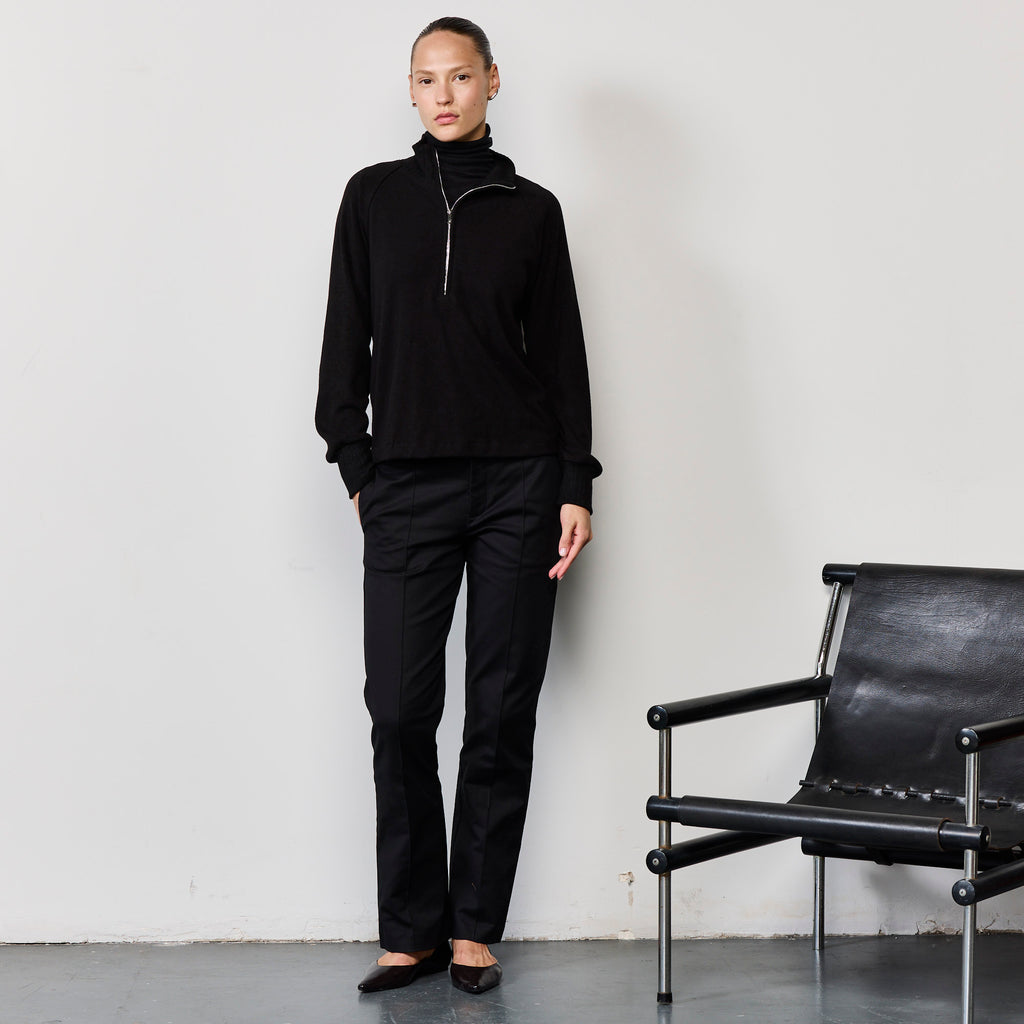 THE COZY ZIPPER KNIT