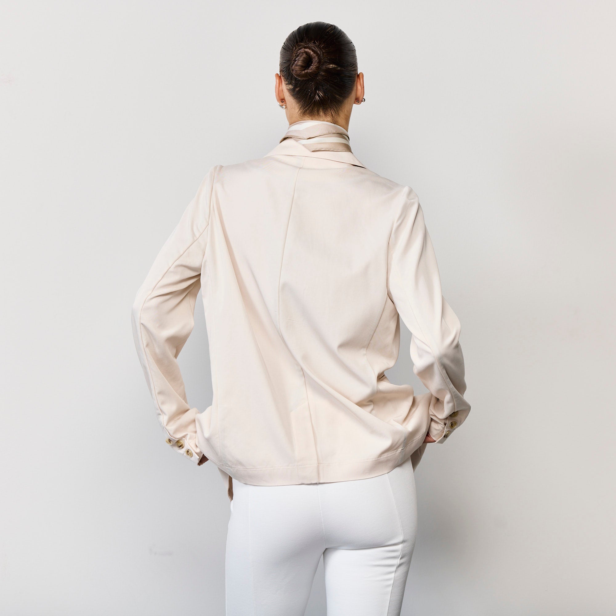 LIGHT DOUBLE BREASTED BLAZER