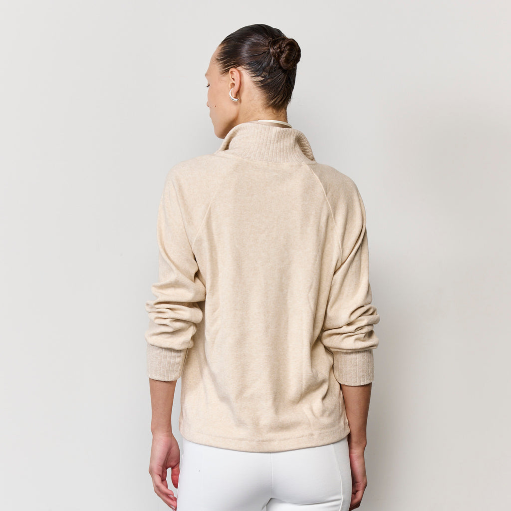 THE COZY ZIPPER KNIT