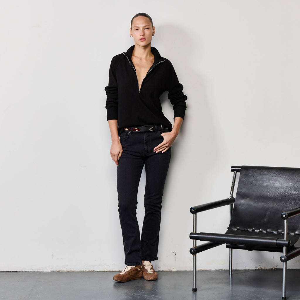 THE COZY ZIPPER KNIT