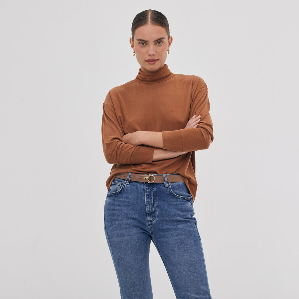 SOFT HIGH NECK TOP