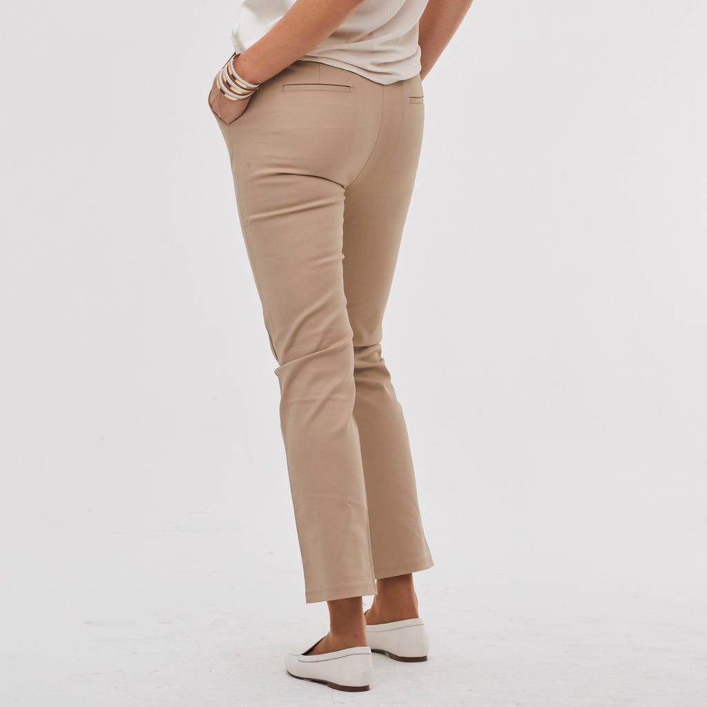 THE CLASSIC PANTS STRAIGHT LEG