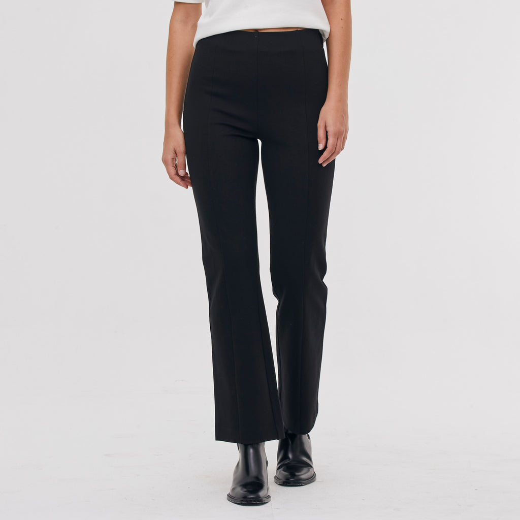 THE SECOND SKIN LEGGING