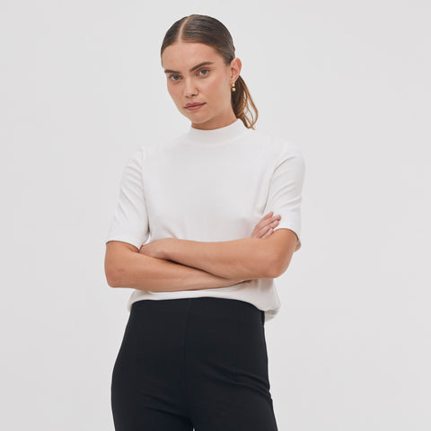 THE HIGH NECK T-S