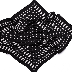 CLASSIC SQUARES  SCARF