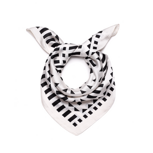 CLASSIC SQAURES SCARF