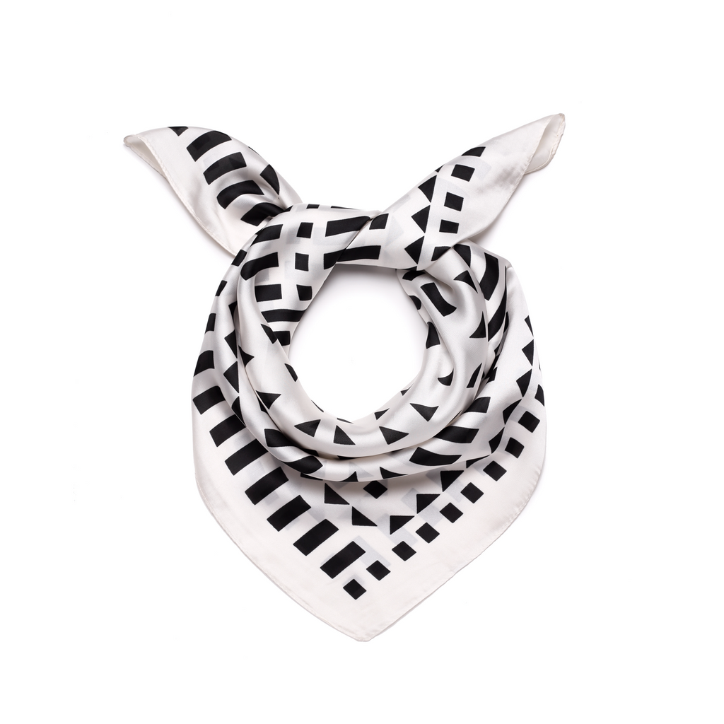 CLASSIC SQAURES SCARF