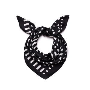 CLASSIC SQUARES  SCARF
