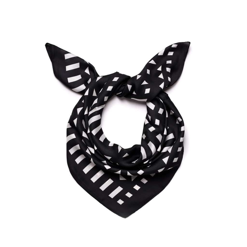 CLASSIC SQUARES  SCARF