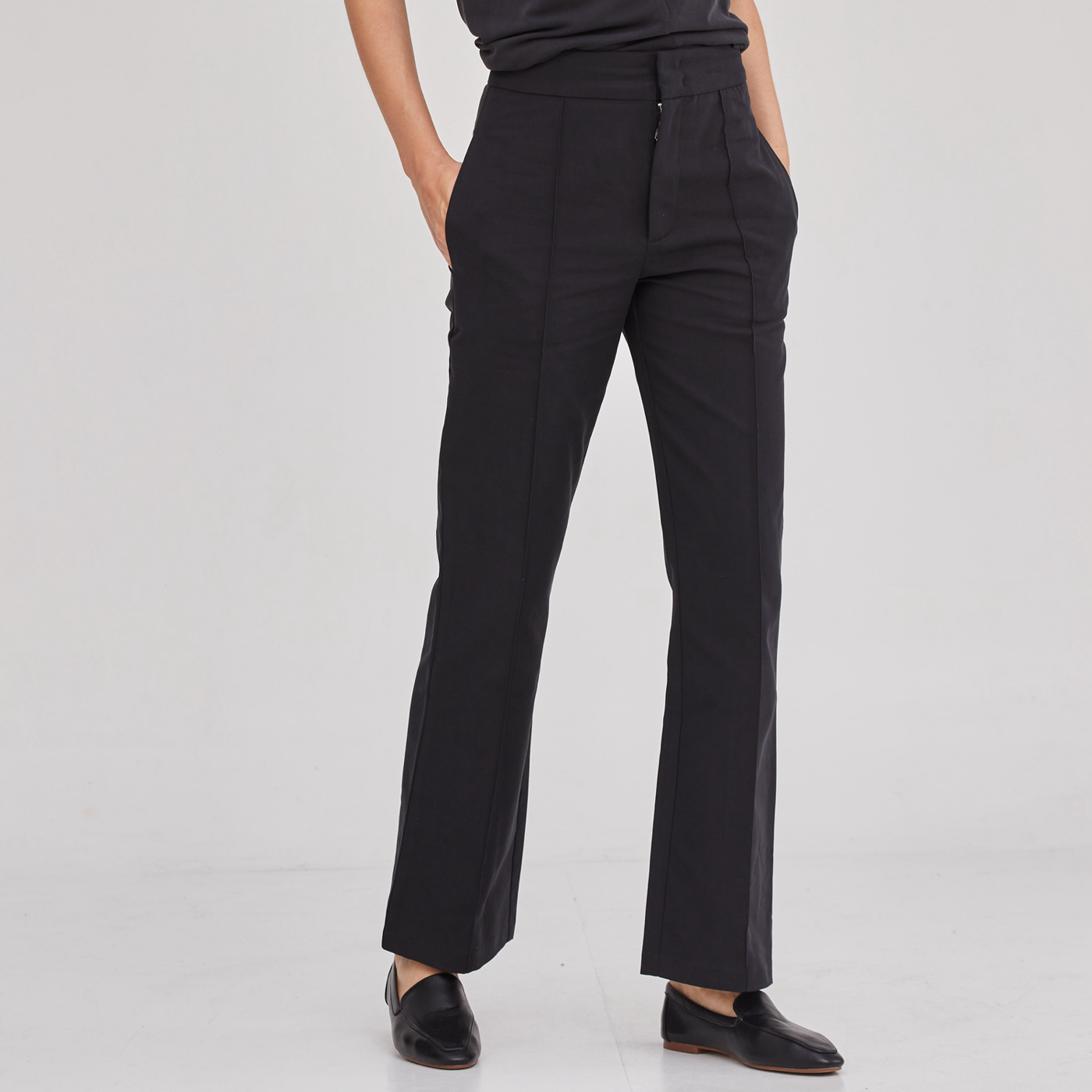 THE DAY & NIGHT PANTS