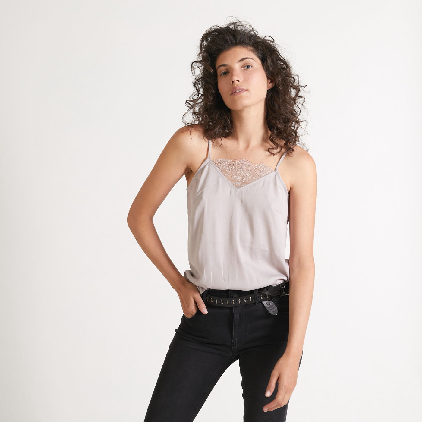 TRIANGLE LACE TOP