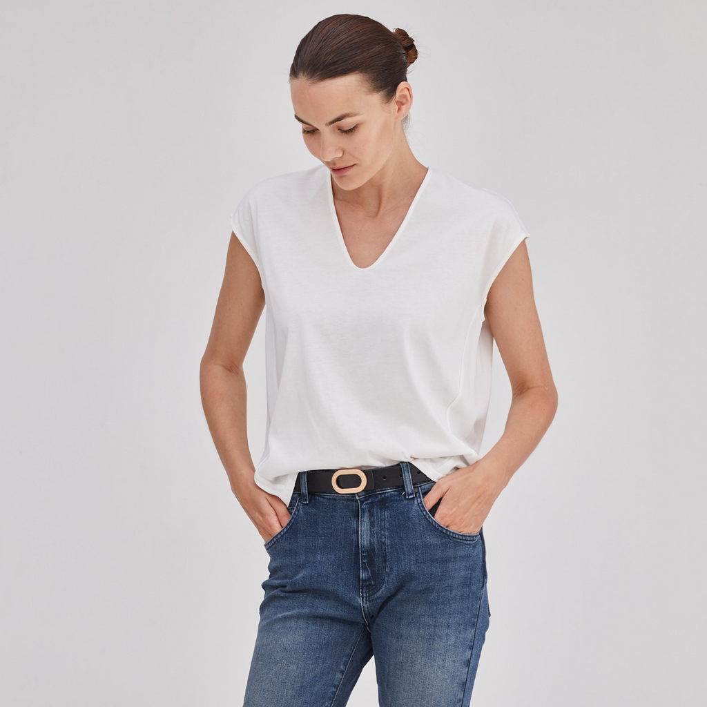 THE BASIC ESSENTIAL T-SHIRT